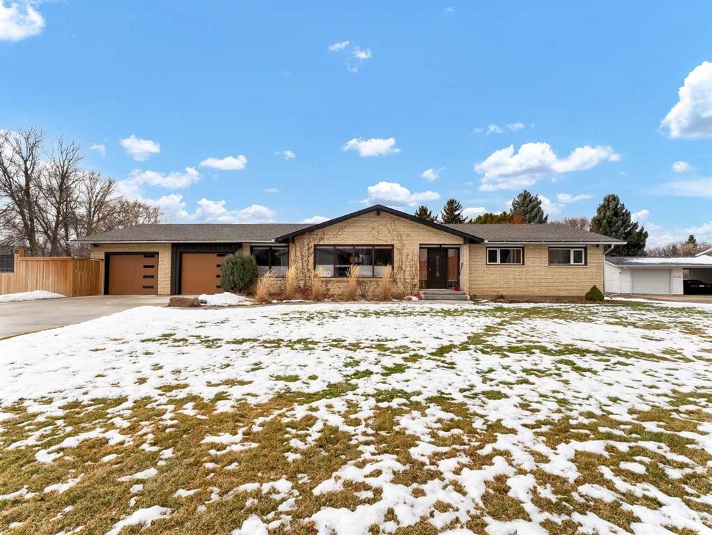 2210 Upland Drive Se, Medicine Hat, AB - Outdoor