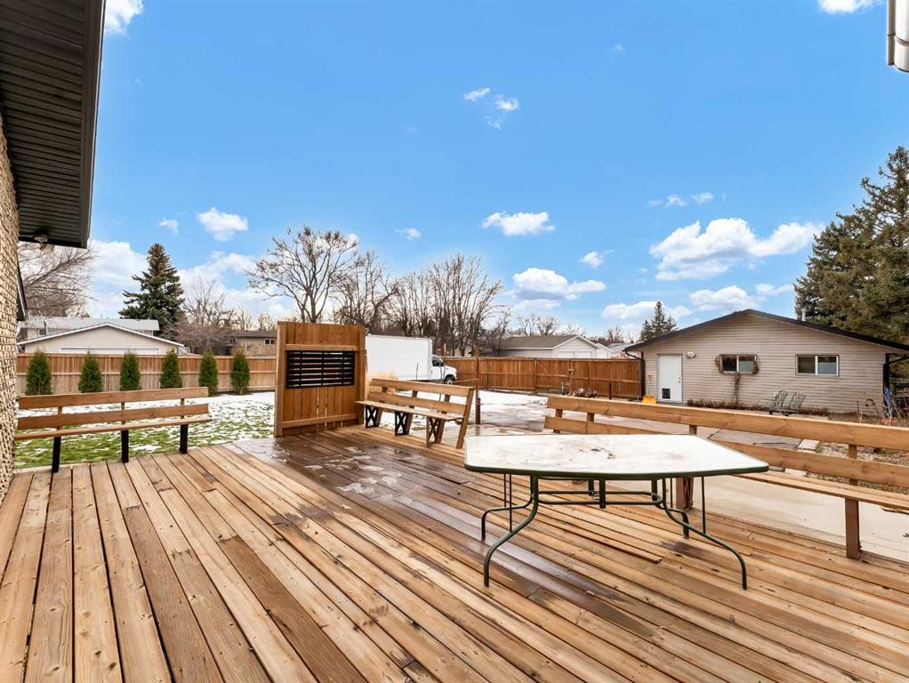 2210 Upland Drive Se, Medicine Hat, AB - Outdoor With Deck Patio Veranda