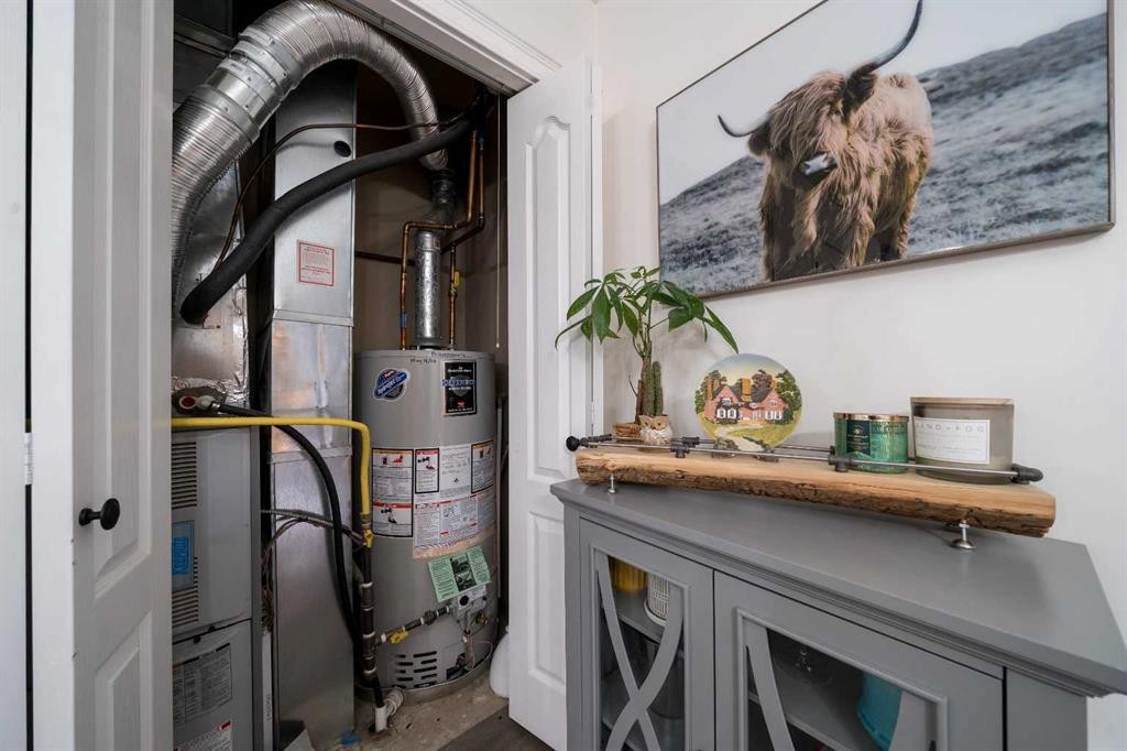 48 Somerset Lane Se, Medicine Hat, AB - Indoor