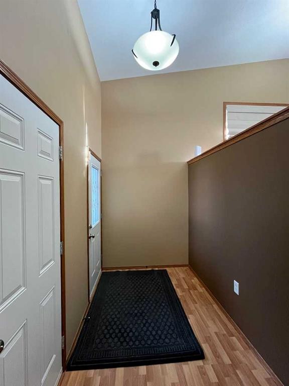 260 Sierra Drive Sw, Medicine Hat, AB - Indoor Photo Showing Other Room