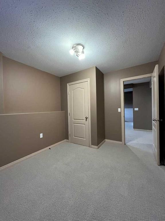 260 Sierra Drive Sw, Medicine Hat, AB - Indoor Photo Showing Other Room