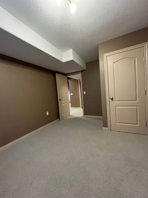 260 Sierra Drive Sw, Medicine Hat, AB - Indoor Photo Showing Other Room