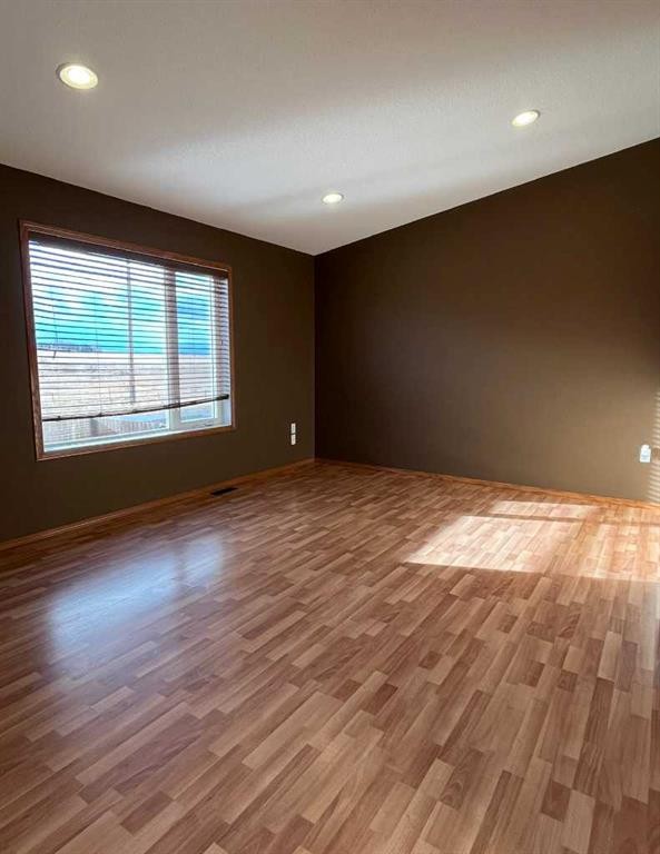 260 Sierra Drive Sw, Medicine Hat, AB - Indoor Photo Showing Other Room