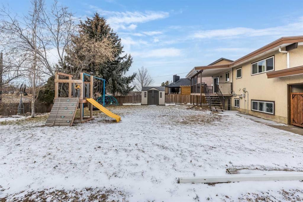 1321 19 Street Se, Medicine Hat, AB - Outdoor