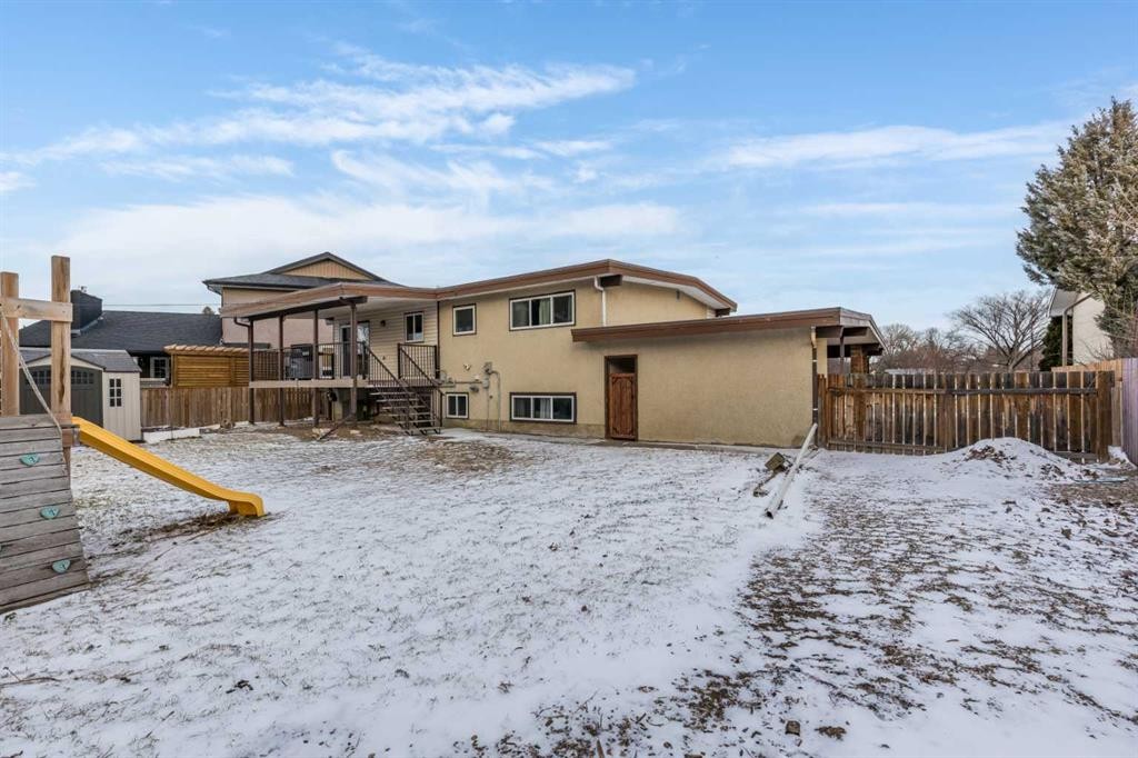 1321 19 Street Se, Medicine Hat, AB - Outdoor