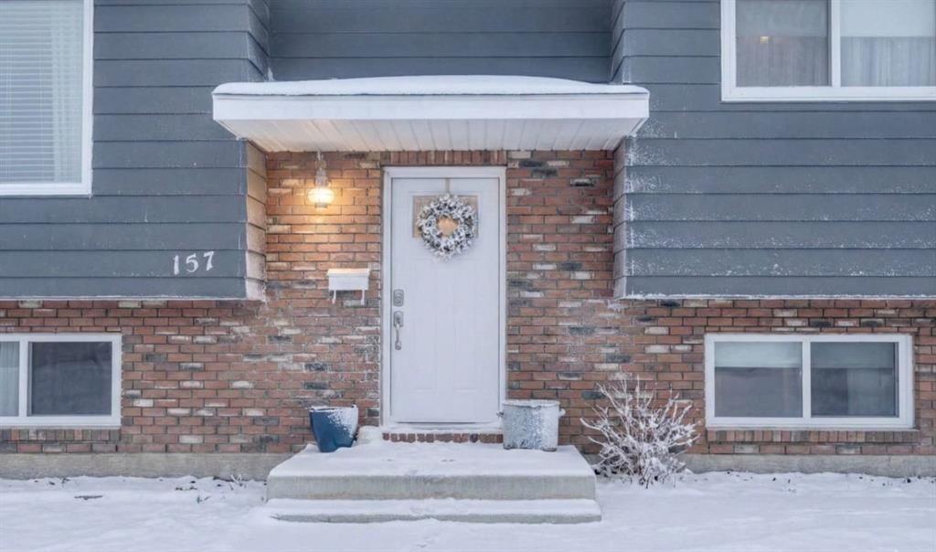 157 Calder Road Se, Medicine Hat, AB - Outdoor With Exterior