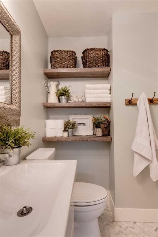 157 Calder Road Se, Medicine Hat, AB - Indoor Photo Showing Bathroom