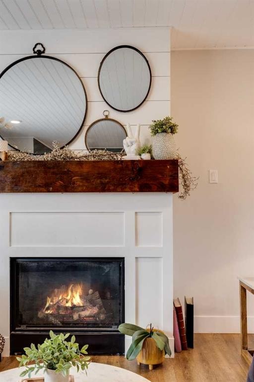157 Calder Road Se, Medicine Hat, AB - Indoor Photo Showing Living Room With Fireplace