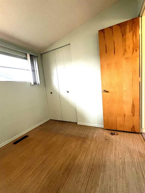 895 16A Street Ne, Medicine Hat, AB - Indoor Photo Showing Other Room