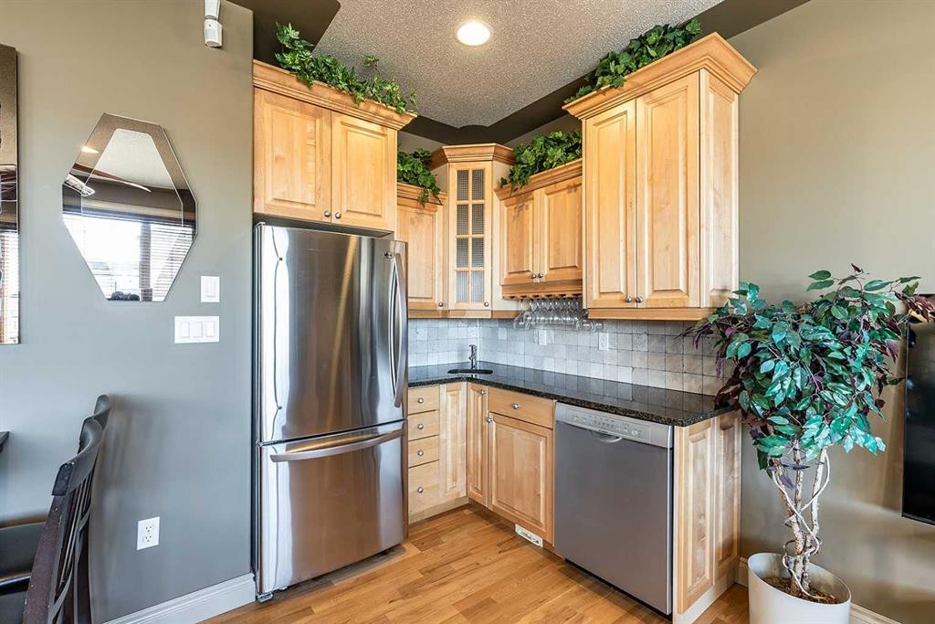 770 Eagle Ridge Drive, Dunmore, AB - Indoor Photo Showing Kitchen