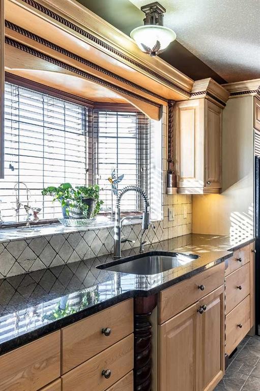 770 Eagle Ridge Drive, Dunmore, AB - Indoor Photo Showing Kitchen