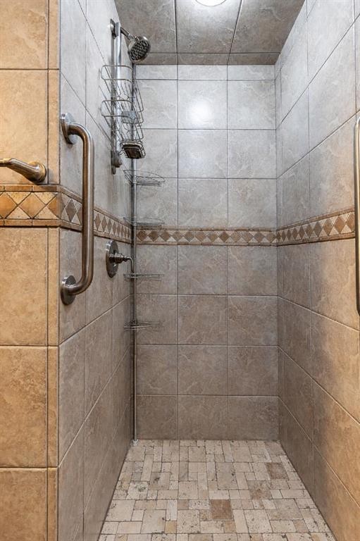 770 Eagle Ridge Drive, Dunmore, AB - Indoor Photo Showing Bathroom