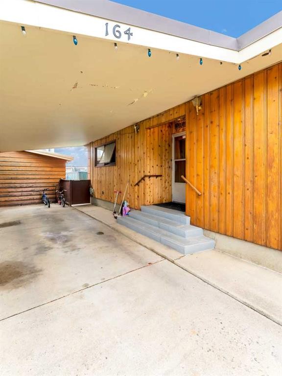 164 Muir Crescent Nw, Medicine Hat, AB - Indoor