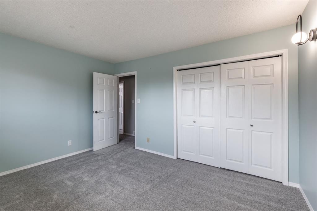 1919 9 Avenue Ne, Medicine Hat, AB - Indoor