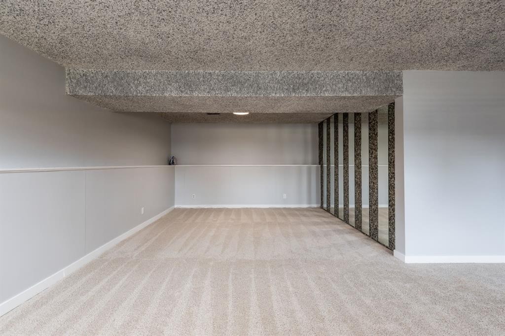 1919 9 Avenue Ne, Medicine Hat, AB - Indoor