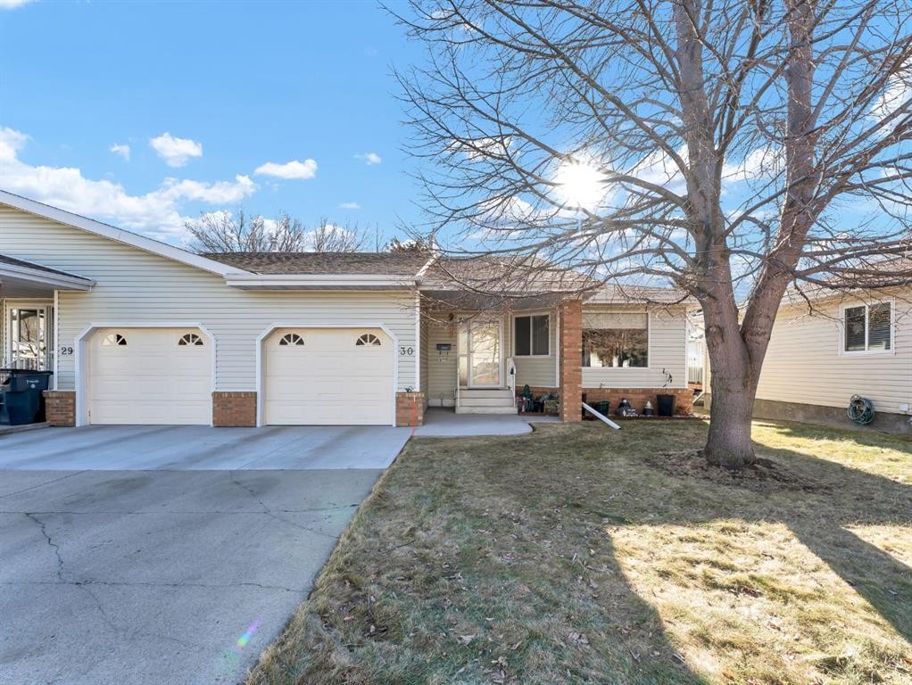 30-459 Carry Drive Se, Medicine Hat, AB - Outdoor