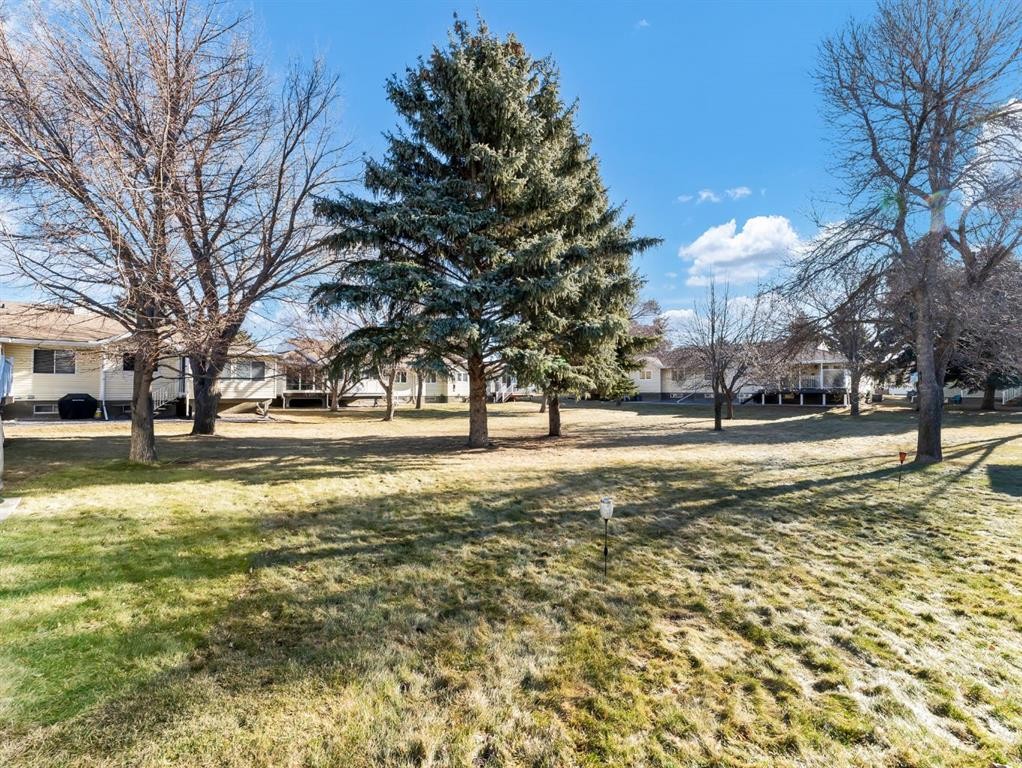 30-459 Carry Drive Se, Medicine Hat, AB - Outdoor With View