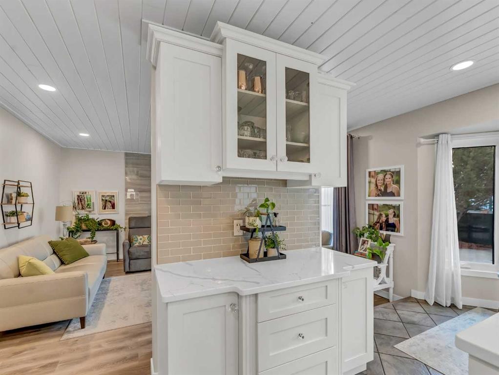 11 Taylor Crescent Se, Medicine Hat, AB - Indoor