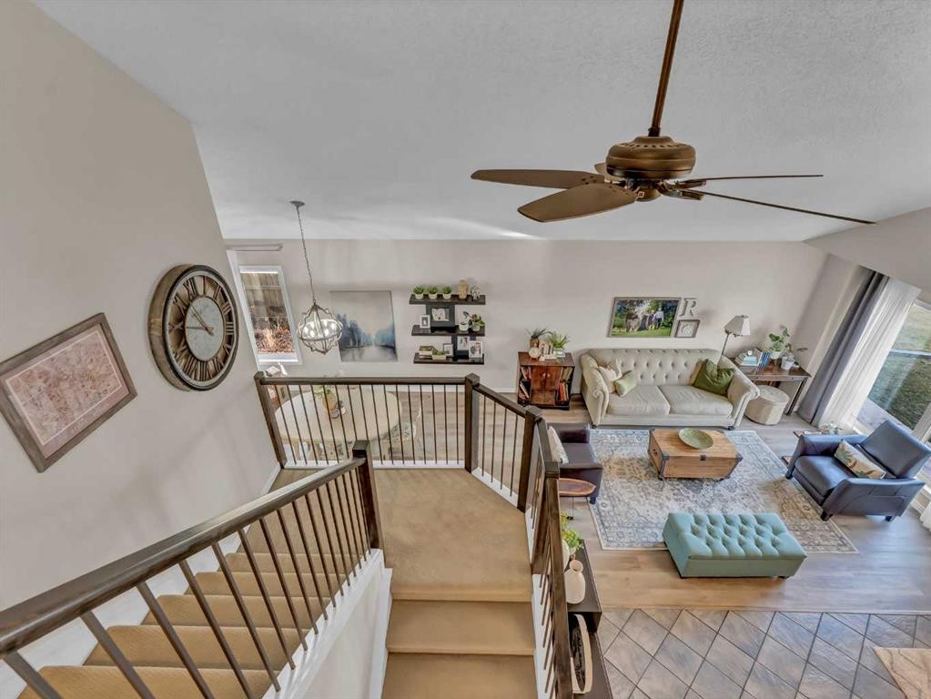 11 Taylor Crescent Se, Medicine Hat, AB - Indoor