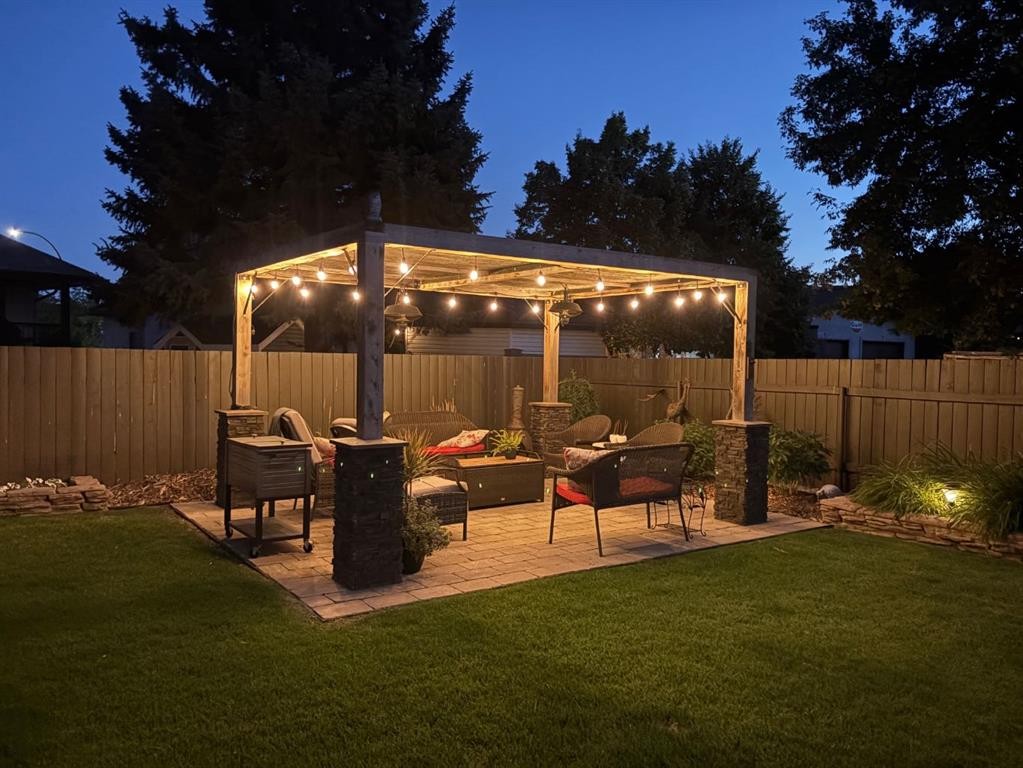 11 Taylor Crescent Se, Medicine Hat, AB - Outdoor