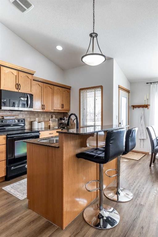 367 Ranchlands Boulevard Ne, Medicine Hat, AB - Indoor Photo Showing Kitchen