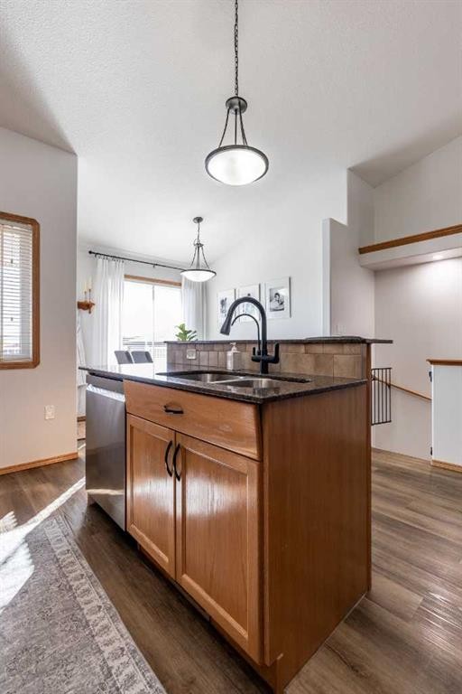 367 Ranchlands Boulevard Ne, Medicine Hat, AB - Indoor Photo Showing Kitchen