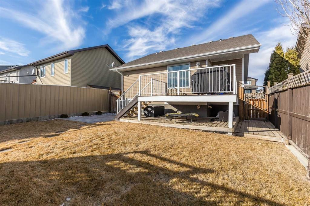 367 Ranchlands Boulevard Ne, Medicine Hat, AB - Outdoor With Deck Patio Veranda