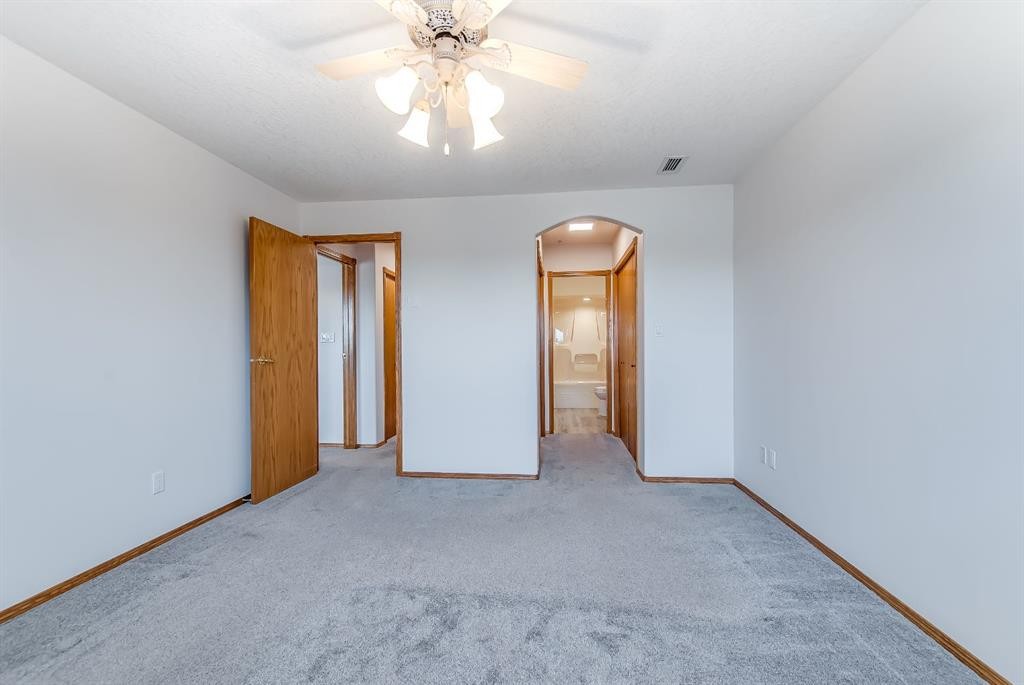 429-1182 Southview Drive Se, Medicine Hat, AB - Indoor Photo Showing Other Room