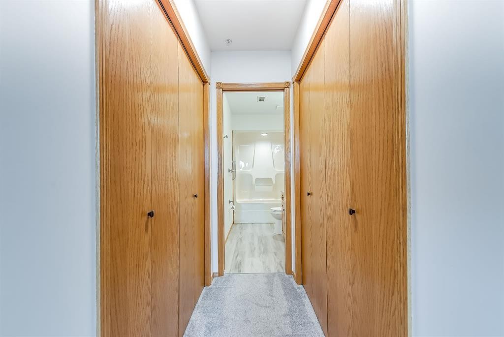 429-1182 Southview Drive Se, Medicine Hat, AB - Indoor Photo Showing Other Room