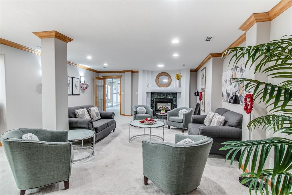 429-1182 Southview Drive Se, Medicine Hat, AB - Indoor Photo Showing Living Room With Fireplace