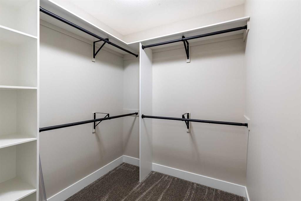 111 Sierra Road Sw, Medicine Hat, AB - Indoor With Storage