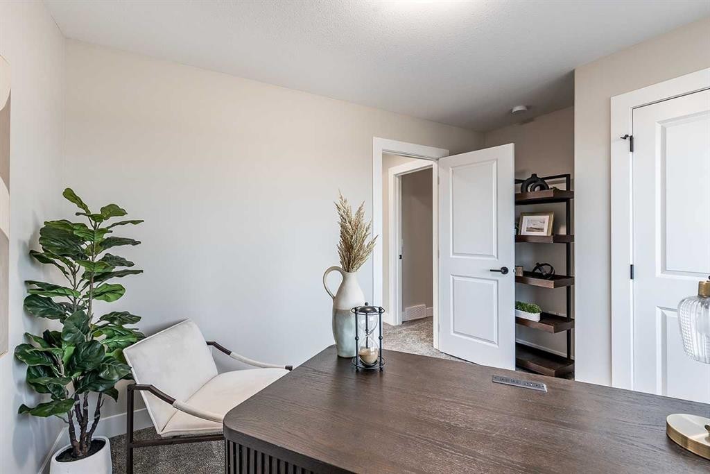 111 Sierra Road Sw, Medicine Hat, AB - Indoor