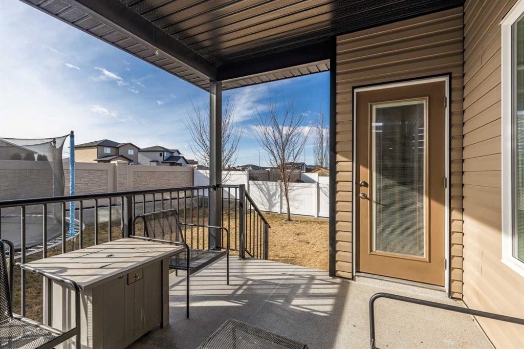 324 Somerside Crescent Se, Medicine Hat, AB - Outdoor With Deck Patio Veranda With Exterior