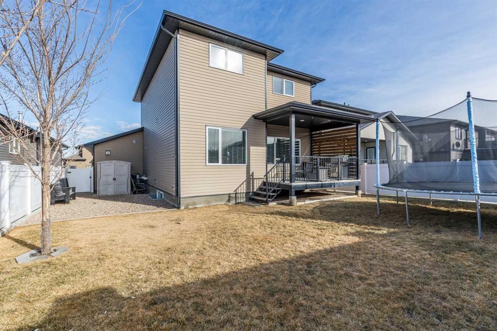 324 Somerside Crescent Se, Medicine Hat, AB - Outdoor