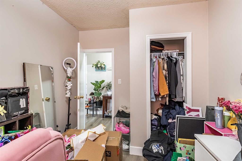 201 5 Street Se, Medicine Hat, AB - Indoor