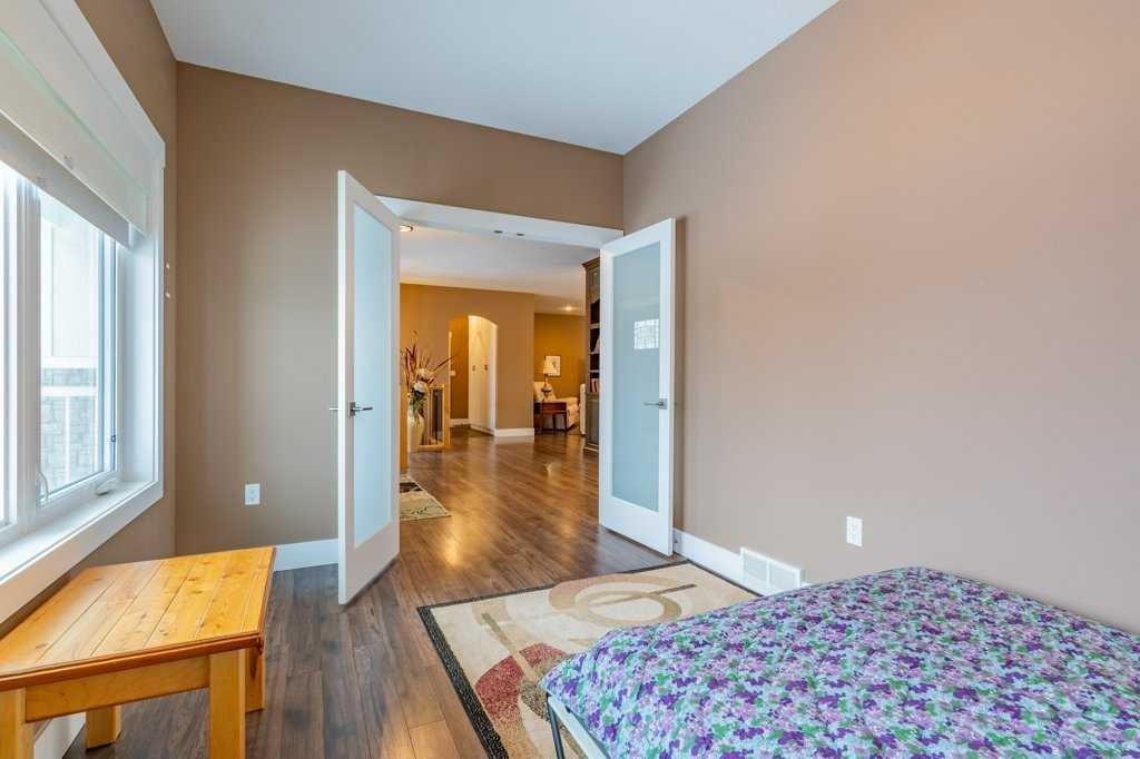208 Westview Crescent West, Bow Island, AB - Indoor Photo Showing Bedroom