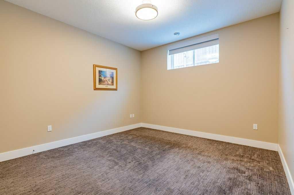 208 Westview Crescent West, Bow Island, AB - Indoor Photo Showing Other Room
