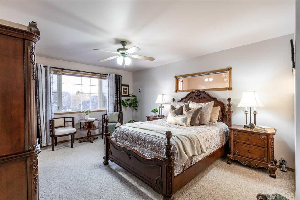 512 11 Street, Dunmore, AB - Indoor Photo Showing Bedroom