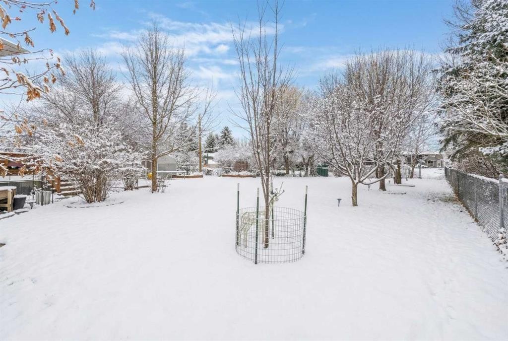 512 11 Street, Dunmore, AB - Outdoor