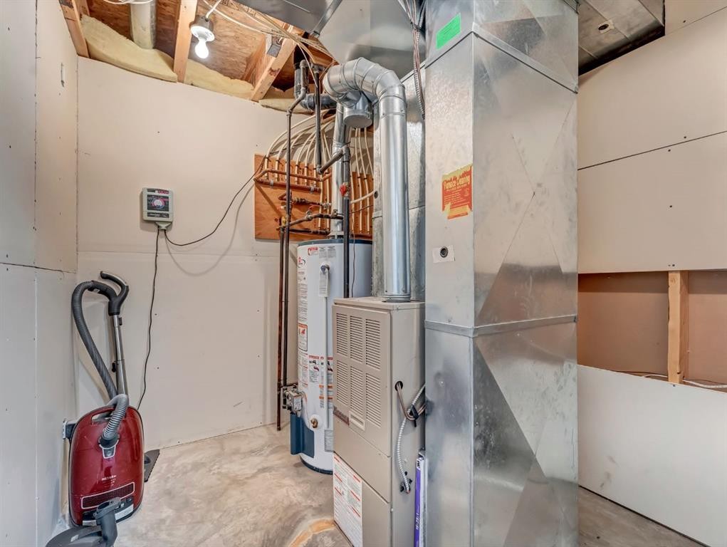 32 Sunrise Court Sw, Medicine Hat, AB - Indoor Photo Showing Basement