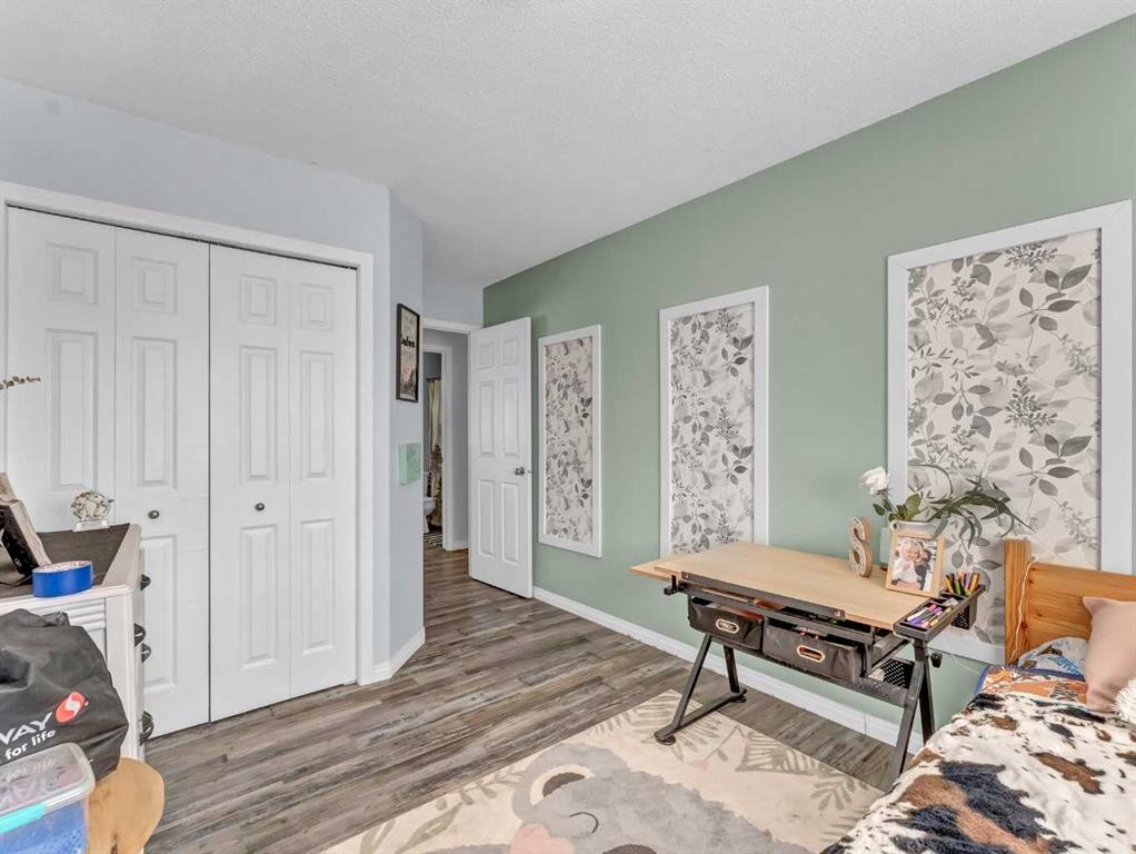 416 Redcliff Way Se, Redcliff, AB - Indoor