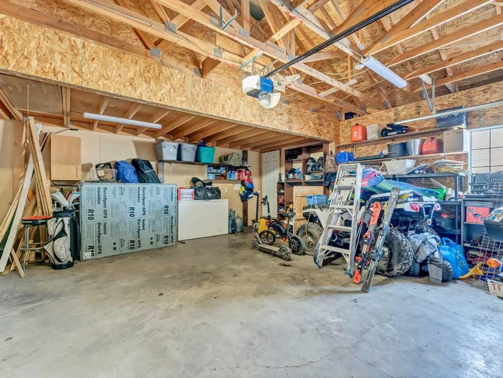 416 Redcliff Way Se, Redcliff, AB - Indoor Photo Showing Garage