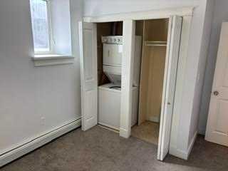 106-371 Aberdeen Street Se, Medicine Hat, AB - Indoor Photo Showing Laundry Room