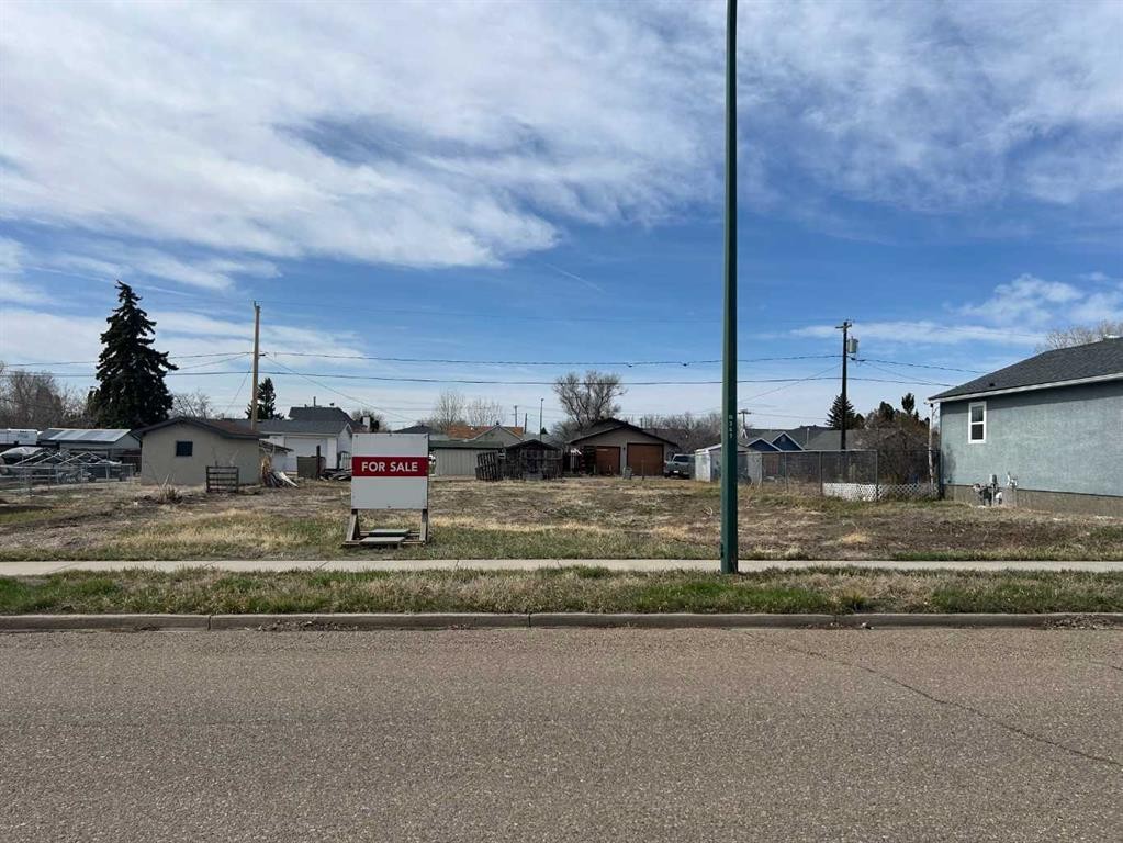520 2 Street Se, Redcliff, AB