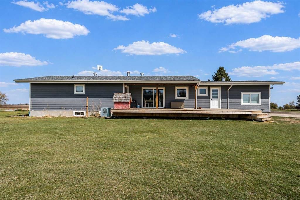 104040 Range Road 111, Bow Island, AB - Outdoor With Deck Patio Veranda
