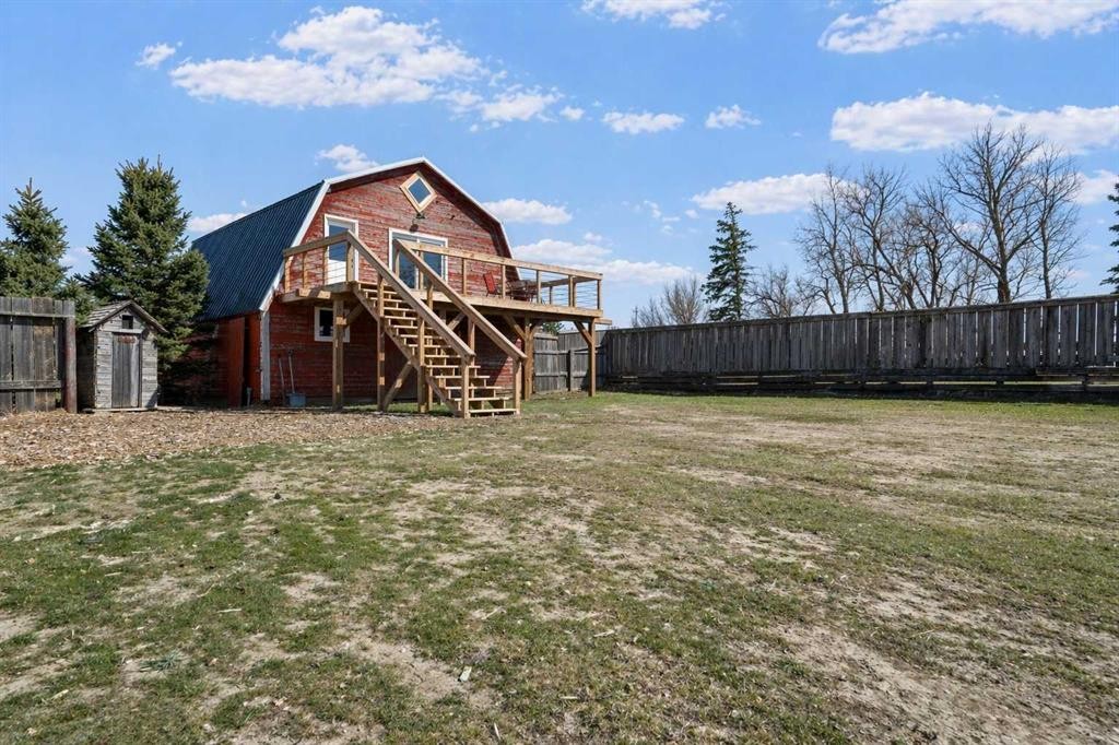 104040 Range Road 111, Bow Island, AB - Outdoor