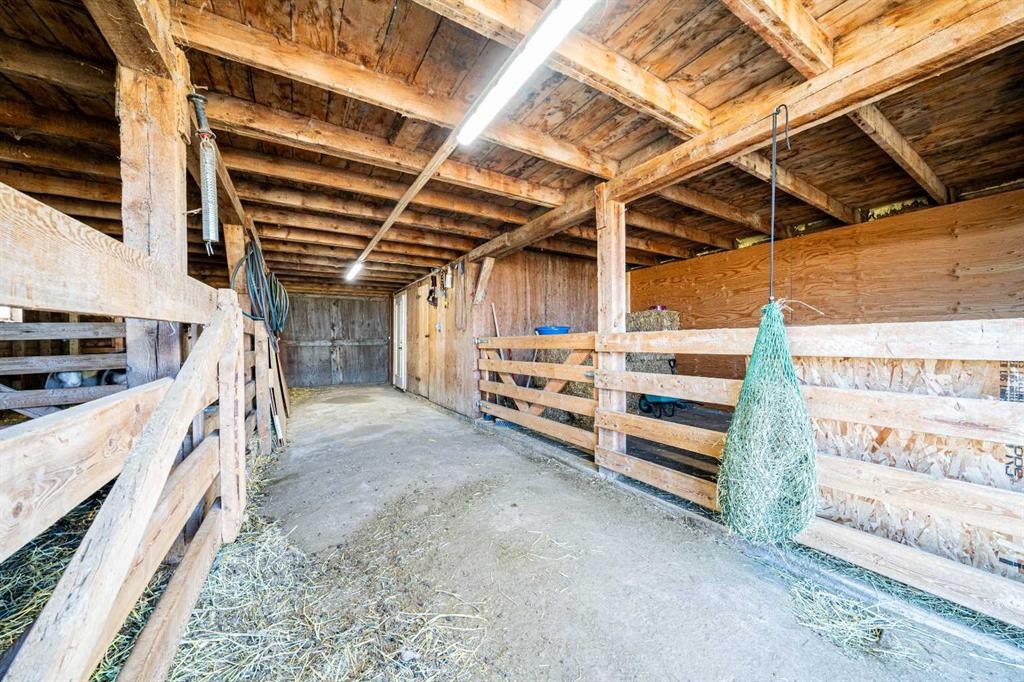 104040 Range Road 111, Bow Island, AB - Indoor Photo Showing Basement