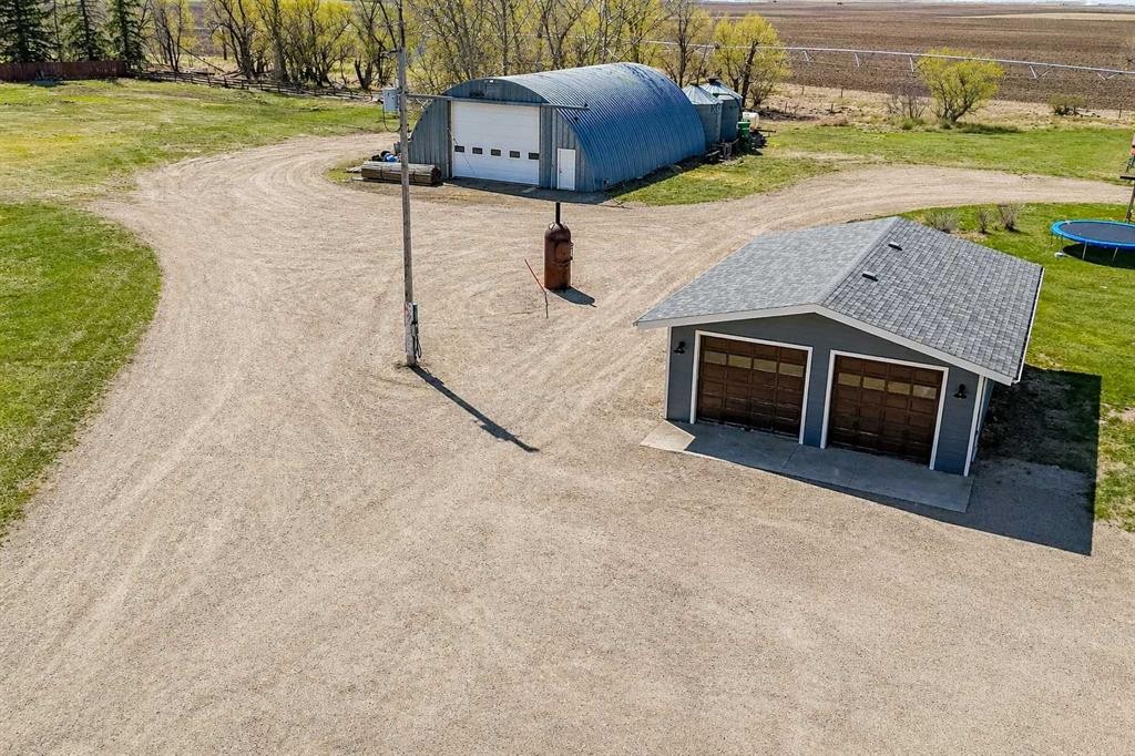 104040 Range Road 111, Bow Island, AB - Outdoor