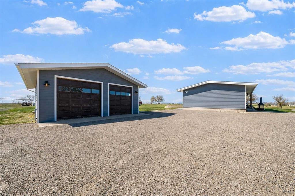 104040 Range Road 111, Bow Island, AB - Outdoor