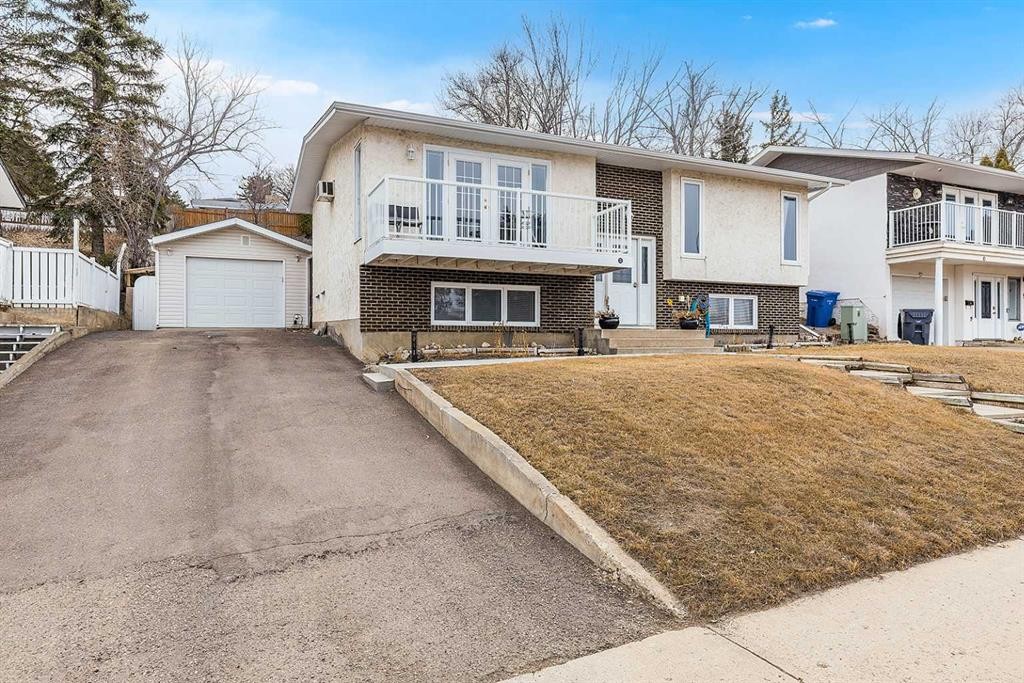 7 Valleyview Drive Sw, Medicine Hat, AB - Outdoor